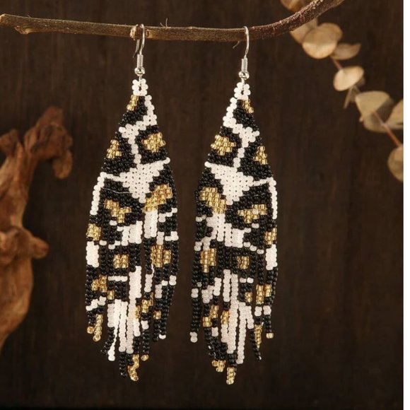 ⭐️❤️❤️ FREE Beaded Leopard Cheetah Tassel Fringe Hipster Hippie Artsy Earrings - Picture 1 of 9